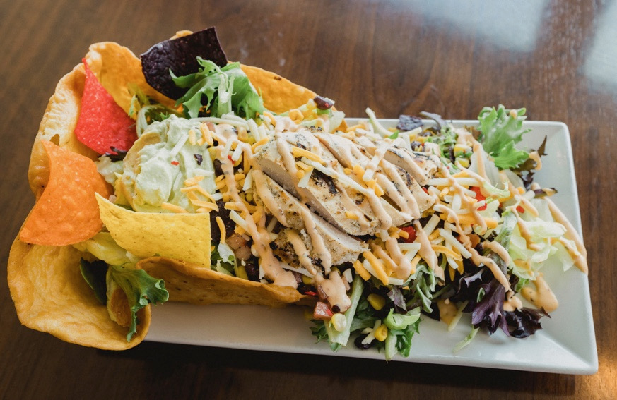 Image Gallery of Shipwrecked American style Seafood and sushi